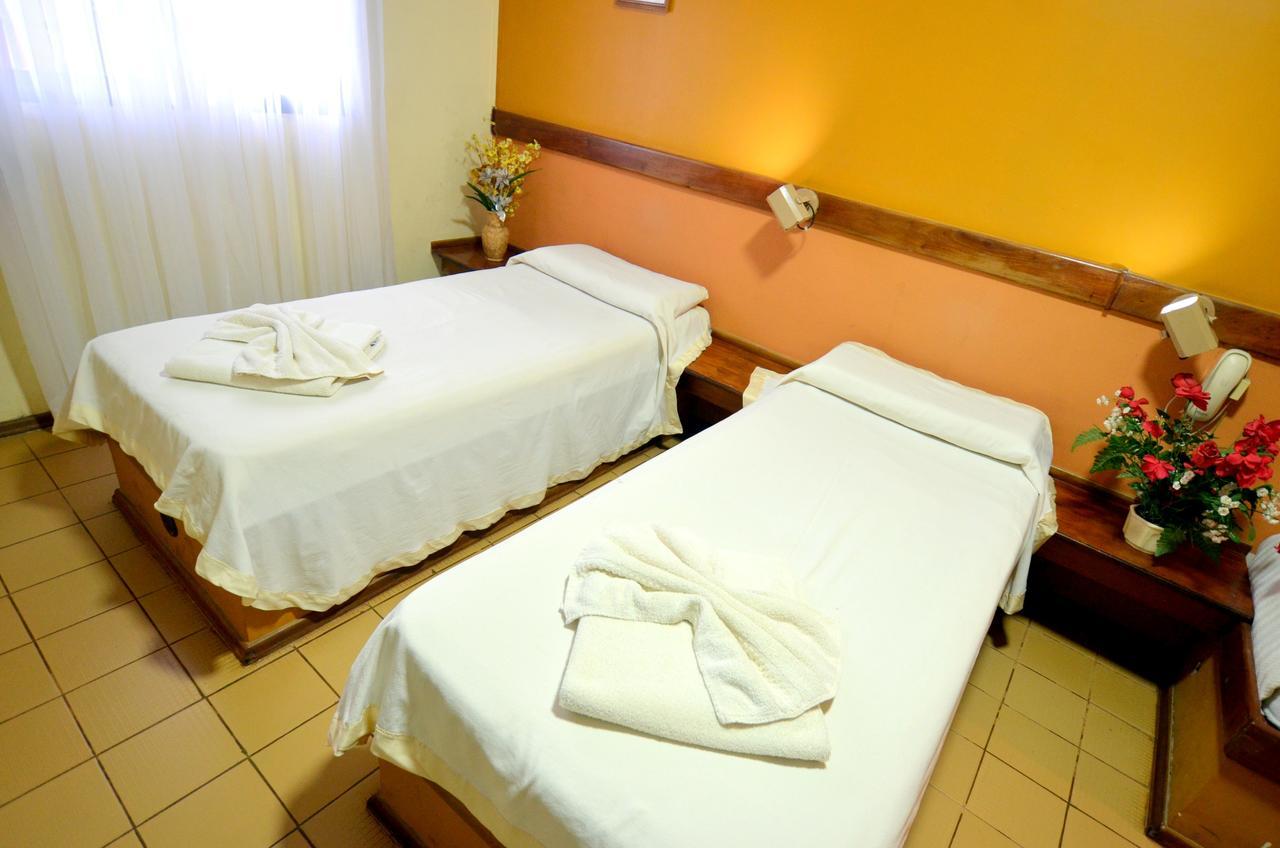 Hosteria Casa Blanca Iguazu Пуерто-Іґуасу Екстер'єр фото